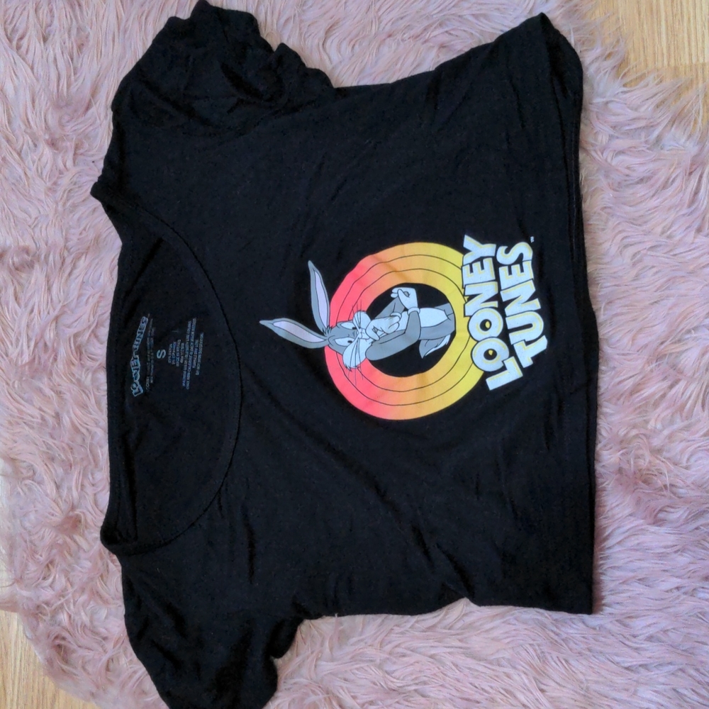 Looney Tunes Graphic Tee (Front & Back)